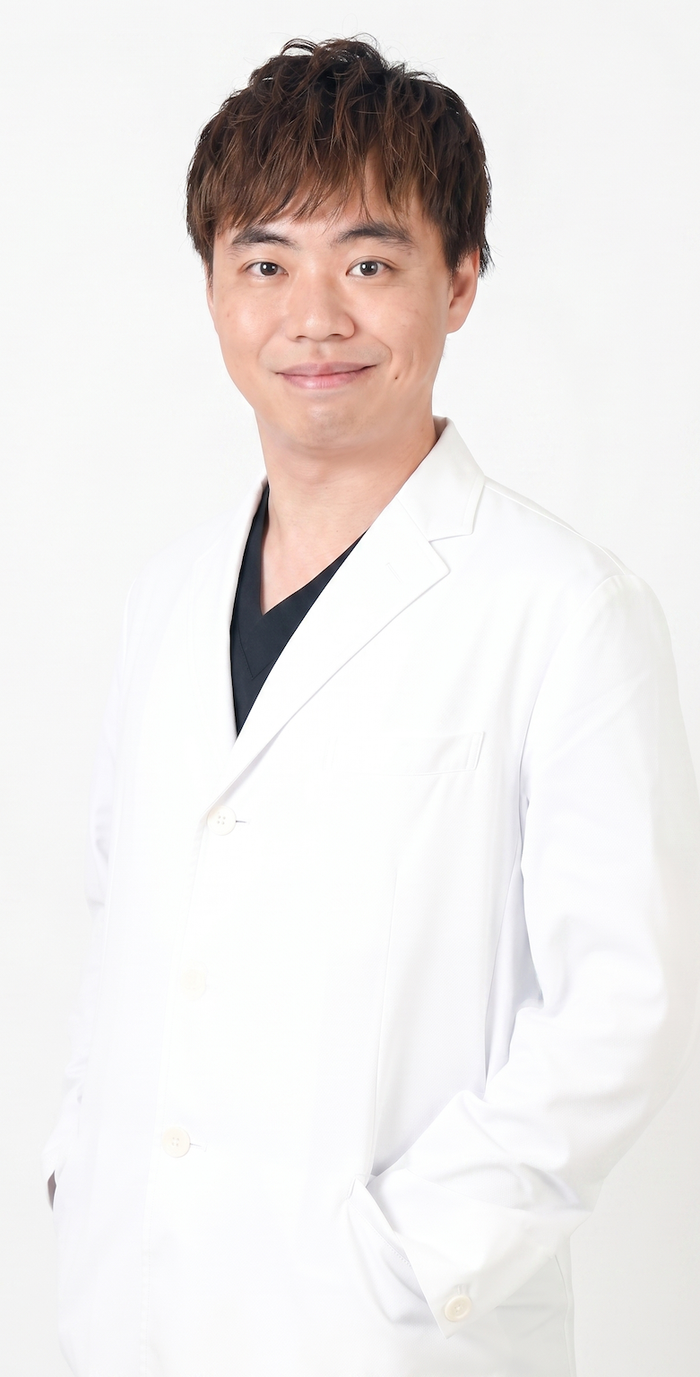 代表取締役／産業医 氏川 彩